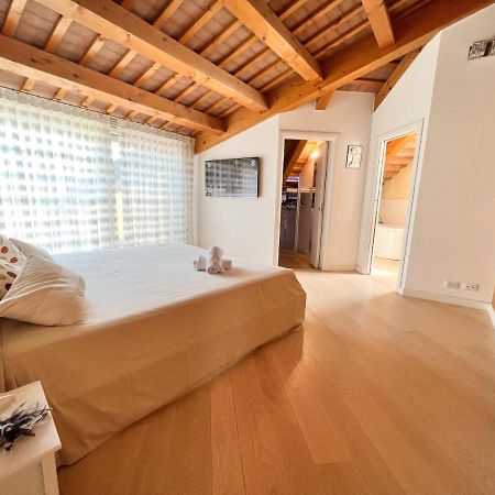 شقة Erman House Mansarda Sulla Riviera Del Brenta Venezia دولو المظهر الخارجي الصورة